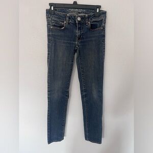 American Eagle Dark Wash Skinny Jeans Size 2
